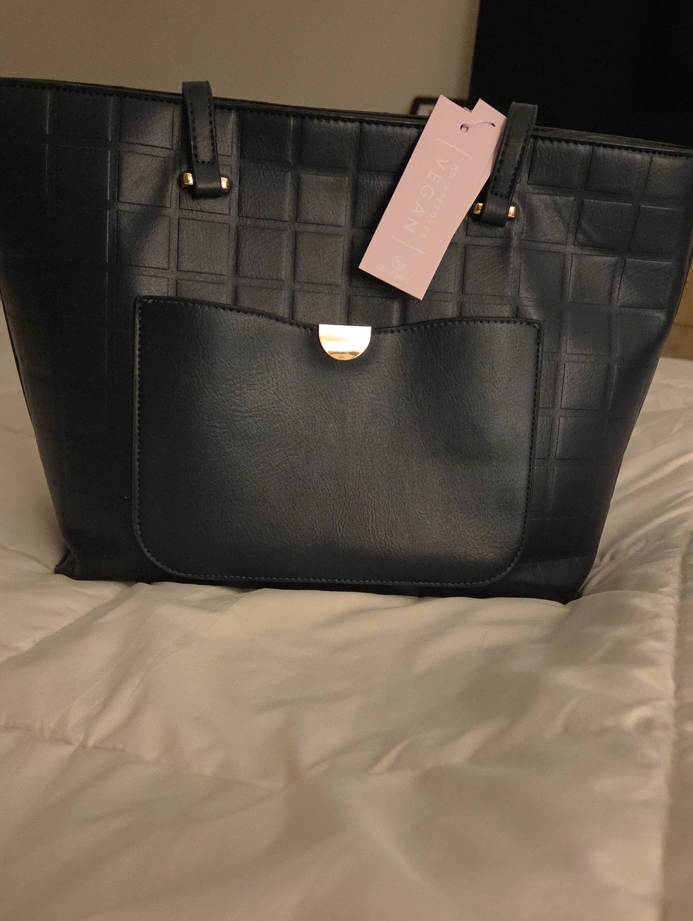 E HAND BAGS Classic Navy Women’s Tote Bag with Gold Accent. l Quilted Vegan